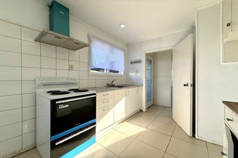 Photo of property in 71 Smythe Road, Henderson, Auckland, 0612