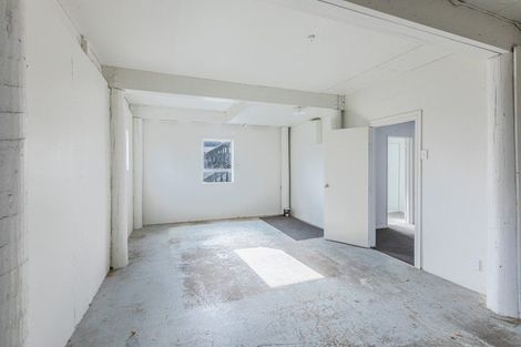 Photo of property in 1/1316 Jubilee Street, Mayfair, Hastings, 4122