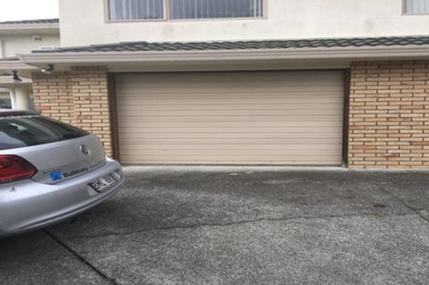 Photo of property in 35 Calypso Way, Unsworth Heights, Auckland, 0632