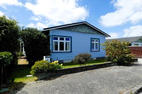 Photo of property in 47 Domett Street, Westport, 7825