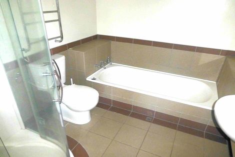Photo of property in Pirie Street Townhouses, 28/35u Pirie Street, Mount Victoria, Wellington, 6011