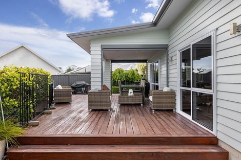 Photo of property in 14 Karoola Place, Havelock North, 4130