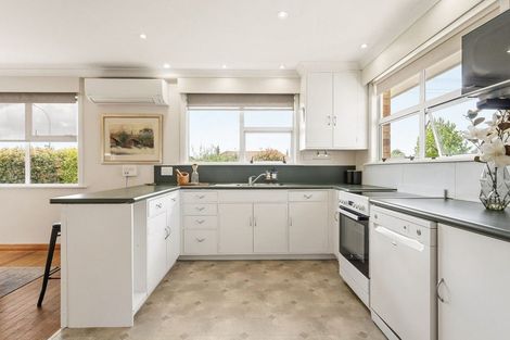 Photo of property in 2 Rimu Street, Gate Pa, Tauranga, 3112