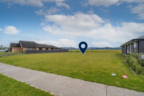 Photo of property in 121 Kupe Drive, Whitianga, 3510