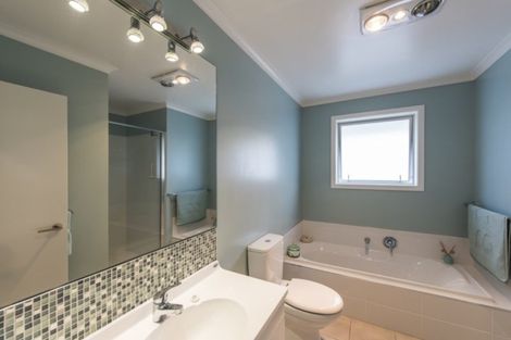 Photo of property in 2 Langdale Drive, Richmond, 7020