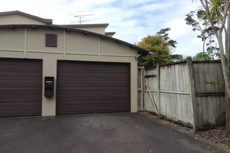Photo of property in The Grange, 2/92 Bush Road, Albany, Auckland, 0632