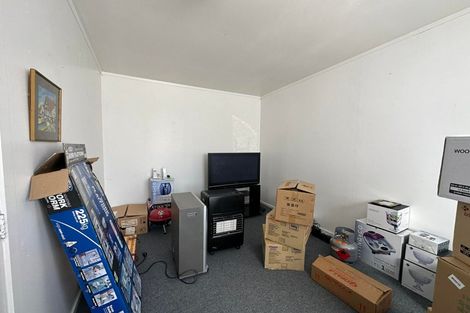 Photo of property in 22 Stokes Valley Road, Stokes Valley, Lower Hutt, 5019