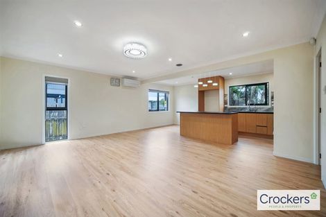 Photo of property in 22 Fruitvale Road, New Lynn, Auckland, 0600