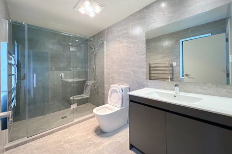 Photo of property in 46c Tiroroa Avenue, Te Atatu South, Auckland, 0610