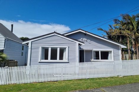 Photo of property in 98 Muri Road, Pukerua Bay, 5026