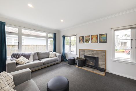 Photo of property in 36 Botanical Road, Takaro, Palmerston North, 4412