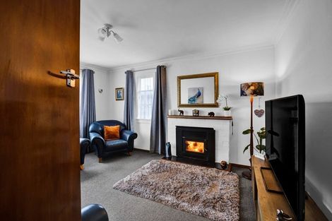 Photo of property in 63 Turuturu Road, Hawera, 4610