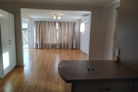 Photo of property in 21 Linwood Avenue, Forrest Hill, Auckland, 0620