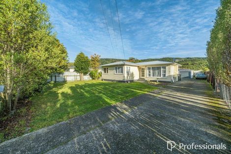 Photo of property in 66 Peel Place, Wainuiomata, Lower Hutt, 5014