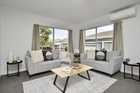 Photo of property in 2/10 Lane Street, Woolston, Christchurch, 8023