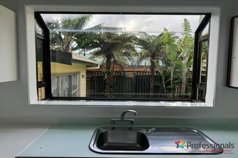 Photo of property in 11a Woodvale Road, Glen Eden, Auckland, 0602