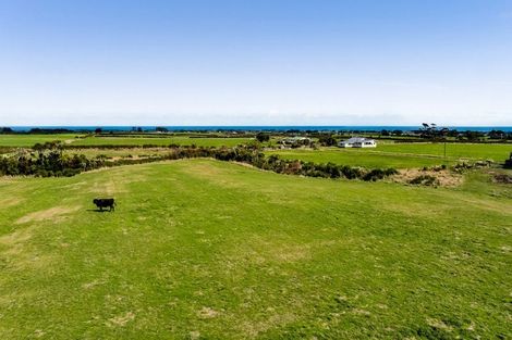 Photo of property in 2288 Eltham Road, Awatuna, Hawera, 4679