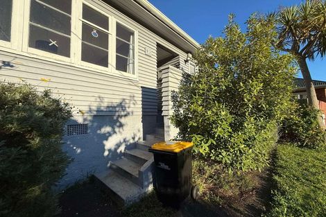 Photo of property in 83 Sunshine Avenue, Karori, Wellington, 6012
