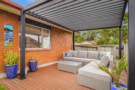 Photo of property in 3 Springtide Place, Red Beach, 0932