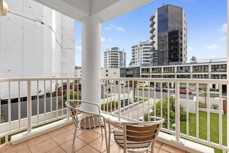 Photo of property in 7/12 Maunganui Road, Mount Maunganui, 3116