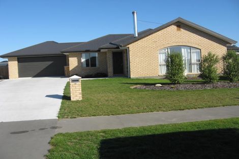 Photo of property in 33 Overbury Crescent, Rolleston, 7614