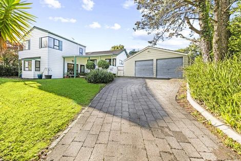 Photo of property in 1 Awatahi Place, Greenhithe, Auckland, 0632
