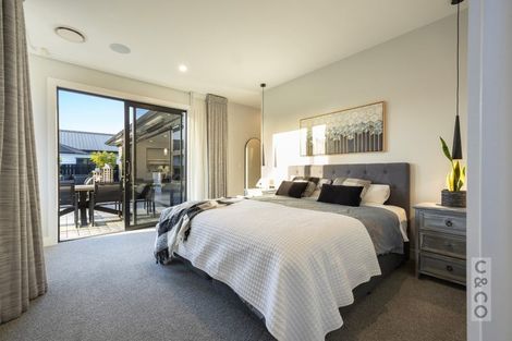 Photo of property in 21 Vogwill Road, Kumeu, 0810