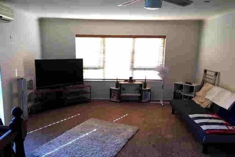 Photo of property in 24a Croydon Road, New Lynn, Auckland, 0600