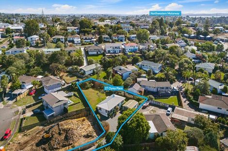 Photo of property in 27 Clyma Place, Massey, Auckland, 0614