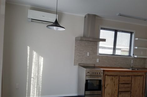 Photo of property in 129 Riverpark Crescent, Henderson, Auckland, 0610
