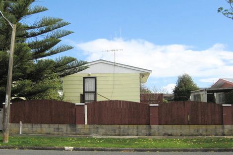 Photo of property in 2 Meadow Park Crescent, Tikipunga, Whangarei, 0112