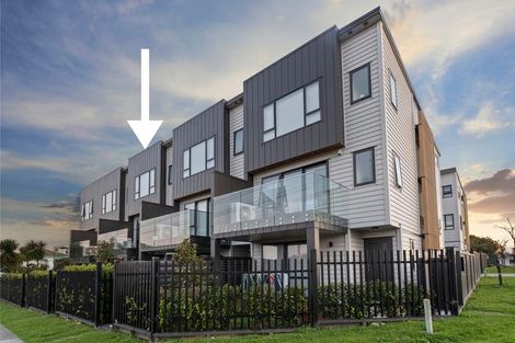 Photo of property in 2c Fowler Street, Northcote, Auckland, 0627