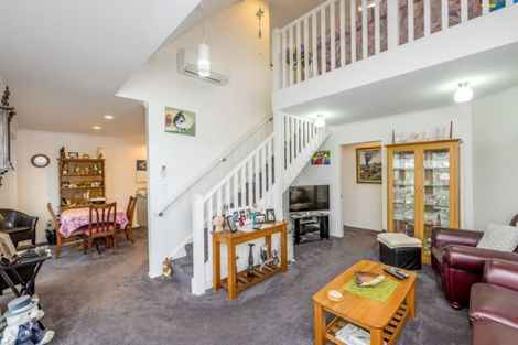 Photo of property in Rangeview Villas, 10/9 Fuller Close, Levin, 5510