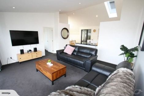Photo of property in 8 Quartz Rise, Queenstown, 9300