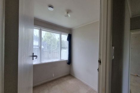 Photo of property in 49 Larnoch Road, Henderson, Auckland, 0610