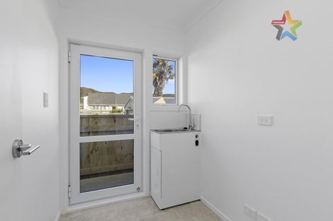 Photo of property in 2c Mayo Grove, Naenae, Lower Hutt, 5011