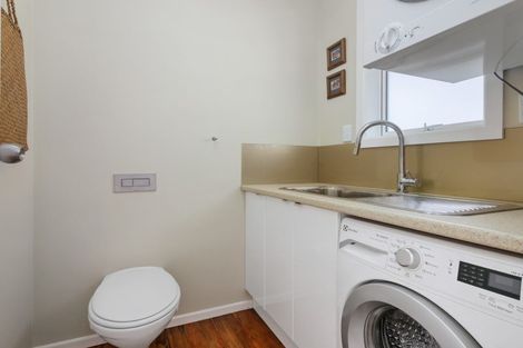 Photo of property in 19 Koru Street, Mangere Bridge, Auckland, 2022