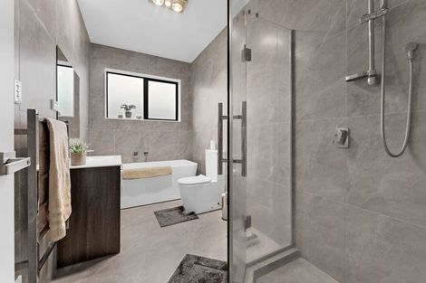 Photo of property in 16 Skiffington Road, Pokeno, 2402