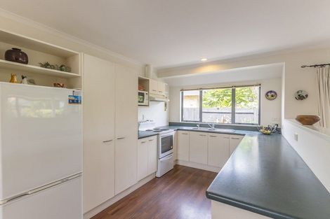 Photo of property in 14 San Vito Place, Paraparaumu Beach, Paraparaumu, 5032