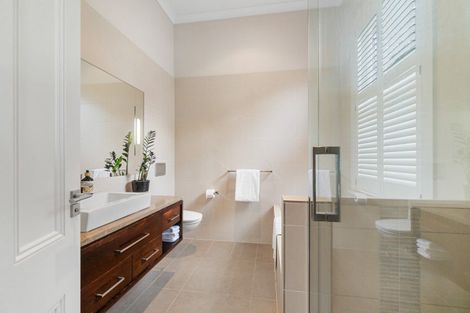 Photo of property in 21 St Aubyn Street, Devonport, Auckland, 0624