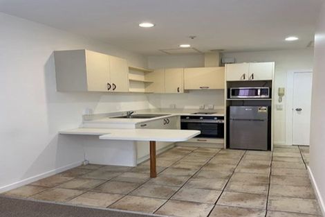 Photo of property in Terrace Tower Apartments, 9c/126 The Terrace, Wellington Central, Wellington, 6011