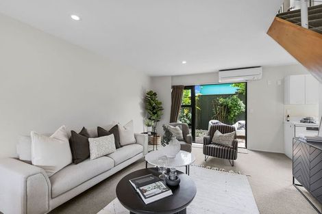 Photo of property in 5 Gracefield Avenue, Christchurch Central, Christchurch, 8013