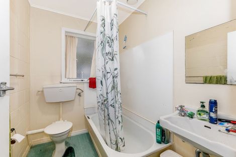 Photo of property in 138a Reynolds Street, Taita, Lower Hutt, 5011