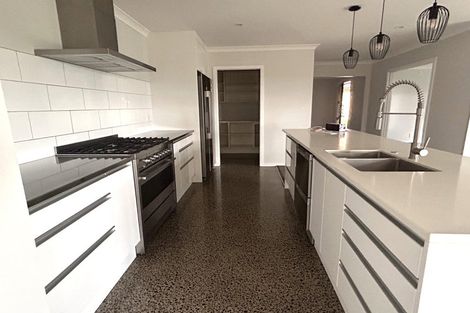 Photo of property in 12 Longbow Terrace, Flagstaff, Hamilton, 3210