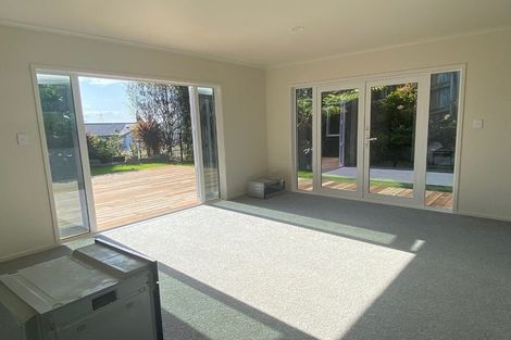 Photo of property in 1 Lysaght Place, Welcome Bay, Tauranga, 3112