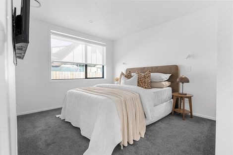 Photo of property in 42 Vardon Road, St Andrews, Hamilton, 3200
