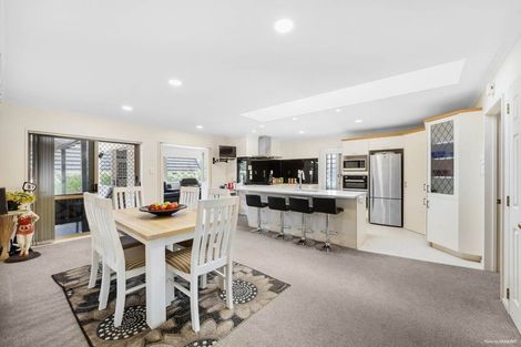 Photo of property in 31 Maghera Drive, East Tamaki Heights, Auckland, 2016