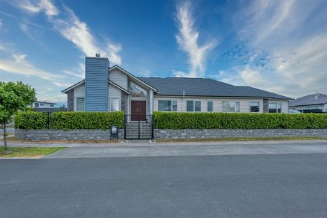 Photo of property in 20c Duke Street, Riverhead, 0820