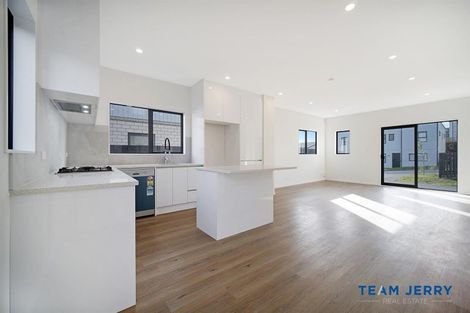 Photo of property in 40a Crestview Rise, Papakura, 2110