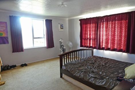 Photo of property in 42 Disraeli Street, Westport, 7825